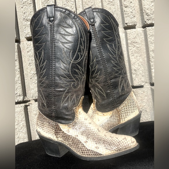 ACME Shoes - Vintage ACME Branded Cowboy Boots in Size Mens 5.5 or Womans 6.5